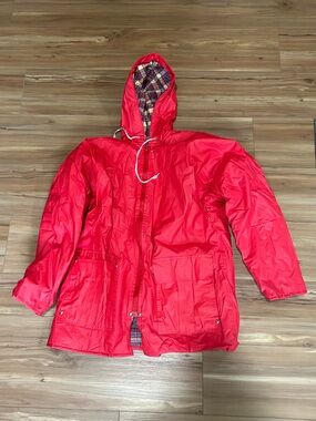 Misty Harbor Red Hooded Rain Jacket with Plaid Lining Size Small